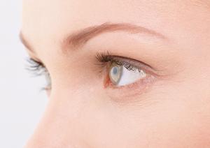 金箔化粧品の驚きの効果と選び方｜美肌を叶える伝統美容の秘密